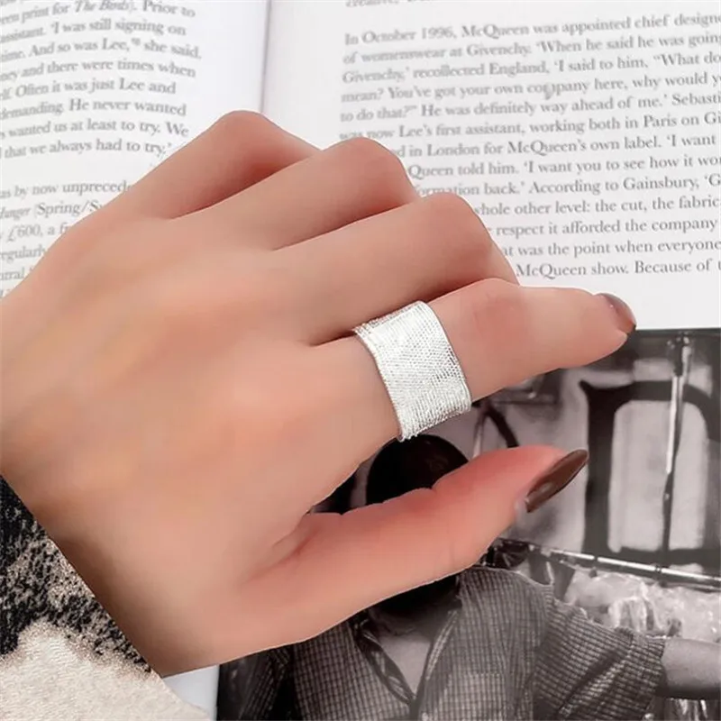 Neue Mode Persönlichkeit INS Unregelmäßige Geometrische 925 Sterling Silber Schmuck Rinde Bump Muster Exquisite Öffnung Ringe TYB026