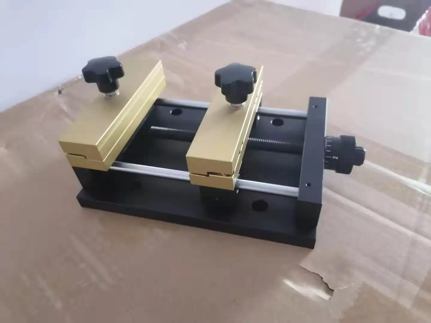 Perlengkapan pemotong Laser kertas perak Foil emas pemegang Foil kuningan tembaga kertas tipis untuk mesin pemotong penanda Laser