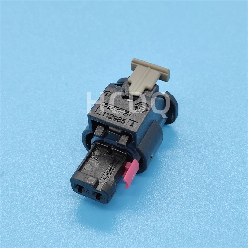 Brand new original high-quality connector 1-1718643-1 plastic plug sheath shell