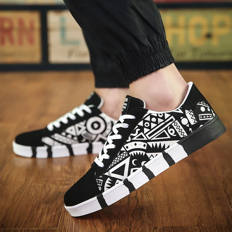 Summer Autumn Men Shoes Fashion Graffiti Men\'s Sneaker Lightweight Mens Casual Shoes Low Top Breathable Black Male Canvas Shoes