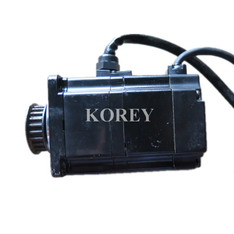 Servomotor SGMPH-01A1A-YR22 Neu
