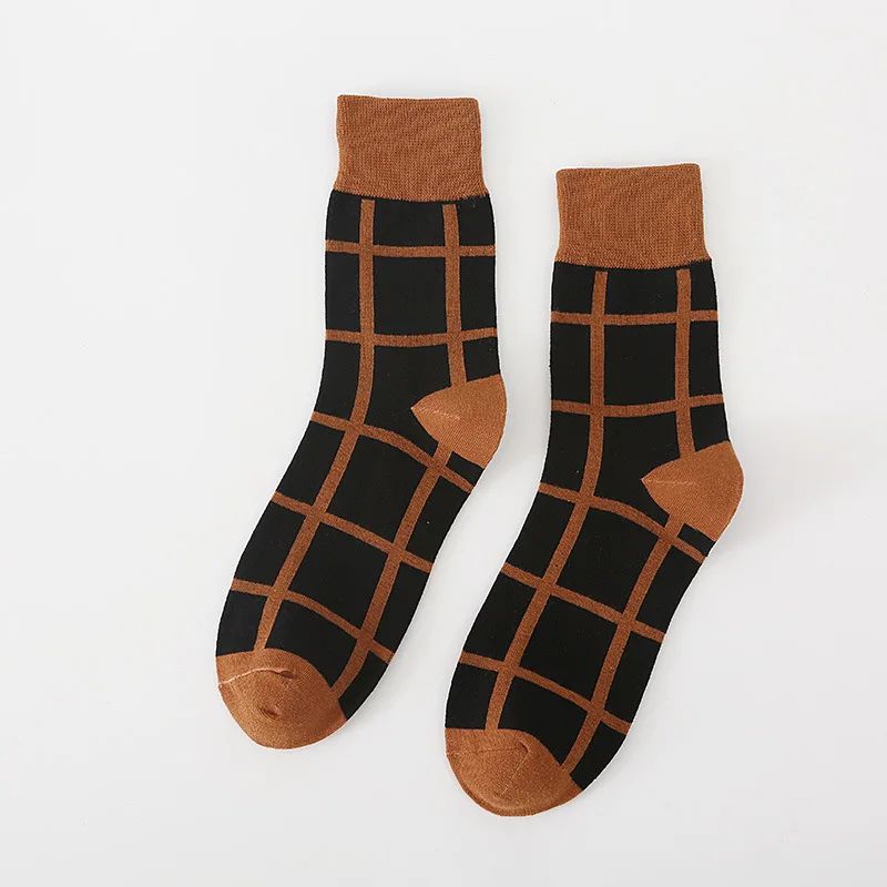 Striped Plaid Socken Mann Business Stil Flut Mode Streetwear England Retro Wind Baumwolle Lange Socketing Mann Herbst Winter Neue