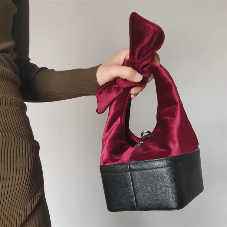 

[Wander lamar】2022 новая весенне-летняя женская новая индивидуальная красная сумочка со сращенным бантом, множество звеньев, универсальная вечерняя сумочка Cl