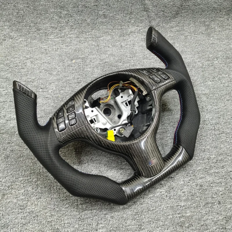 

100% Real Carbon Fiber Car Steering Wheel For BMW E46 ( Pilot Shape)