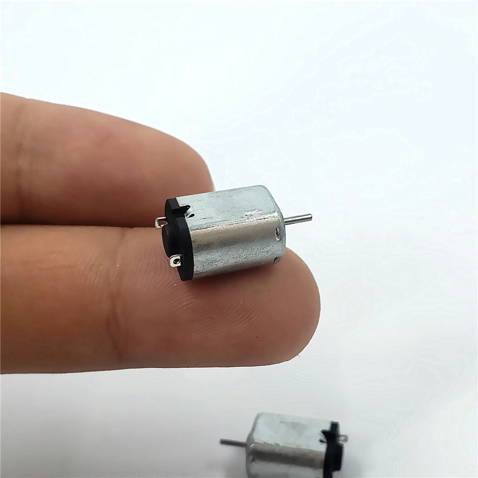 DC 1.5V-4.5V Mini M10 DC Motor High Speed 24000RPM Small Engine  Small Experimental Toy Car Boat Laptop Camcorder Door Lock