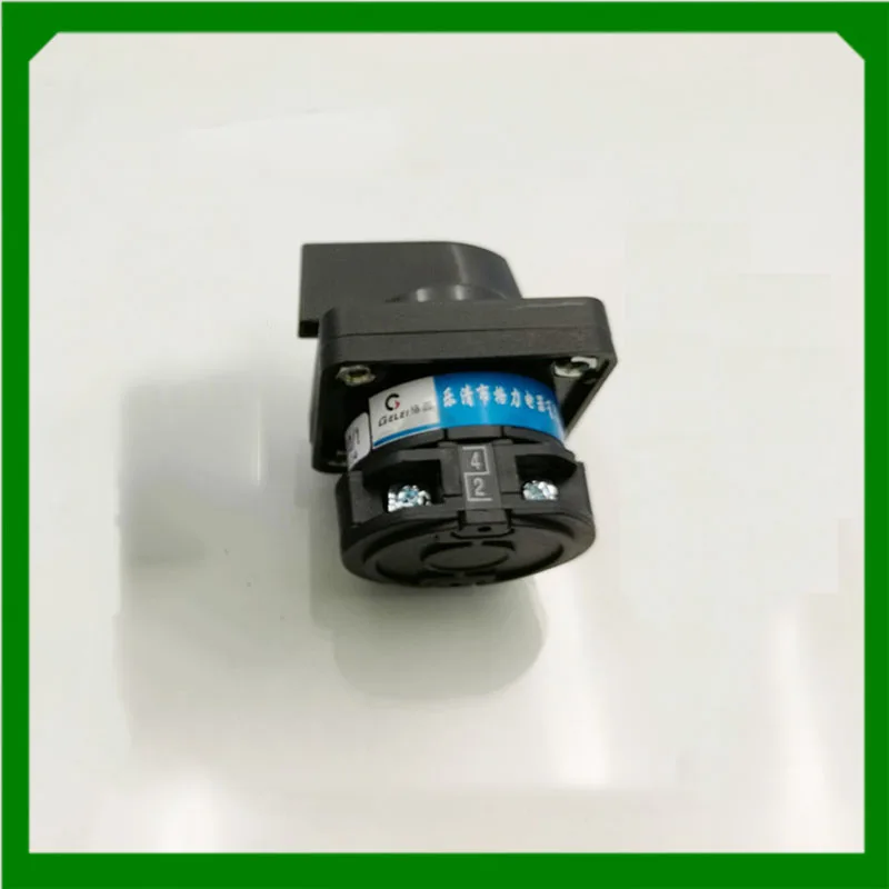 1PC New Changeover Switch LW8-10/1 Regular Function Combination Switch 10A 1 Section 3 Gears Cam Conversion Switch