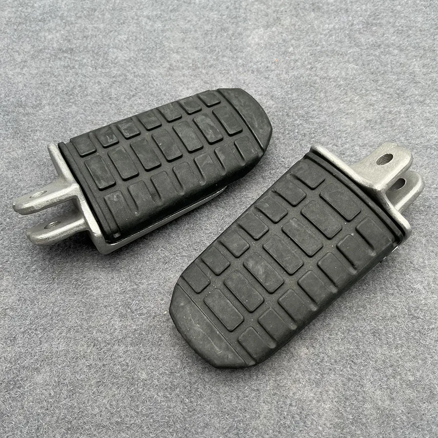 Motorcycle Front Footpeg Rider Peg Footrest For Honda Goldwing GL1800 2001 2002 2003 2004 2005 2006 2007 2008 2009 2010