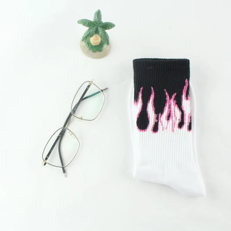 Harajuku Men\'s Fashion Hip Hop Color Fire Boat Socks Red Flame Torch Hot Warm Street Skateboard Cotton Socks Skarpetki Socks