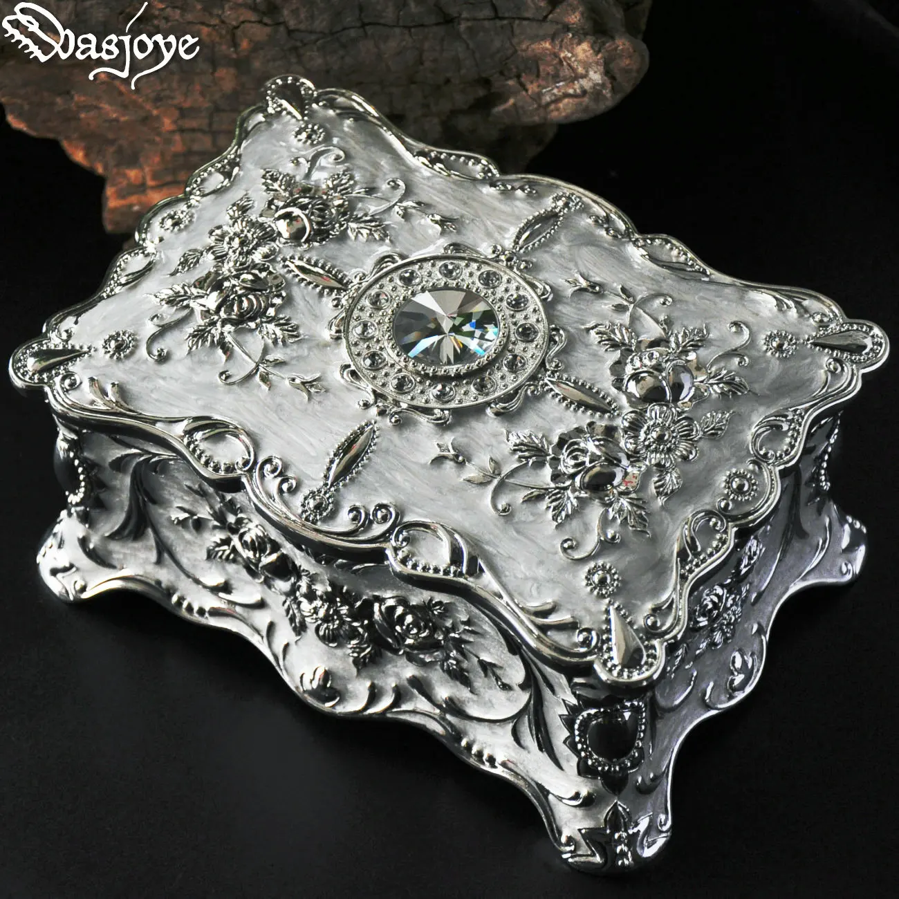 

Metal Crafts European Style Retro Jewelry Box Creative High-end Ring Necklace Storage Box Gift