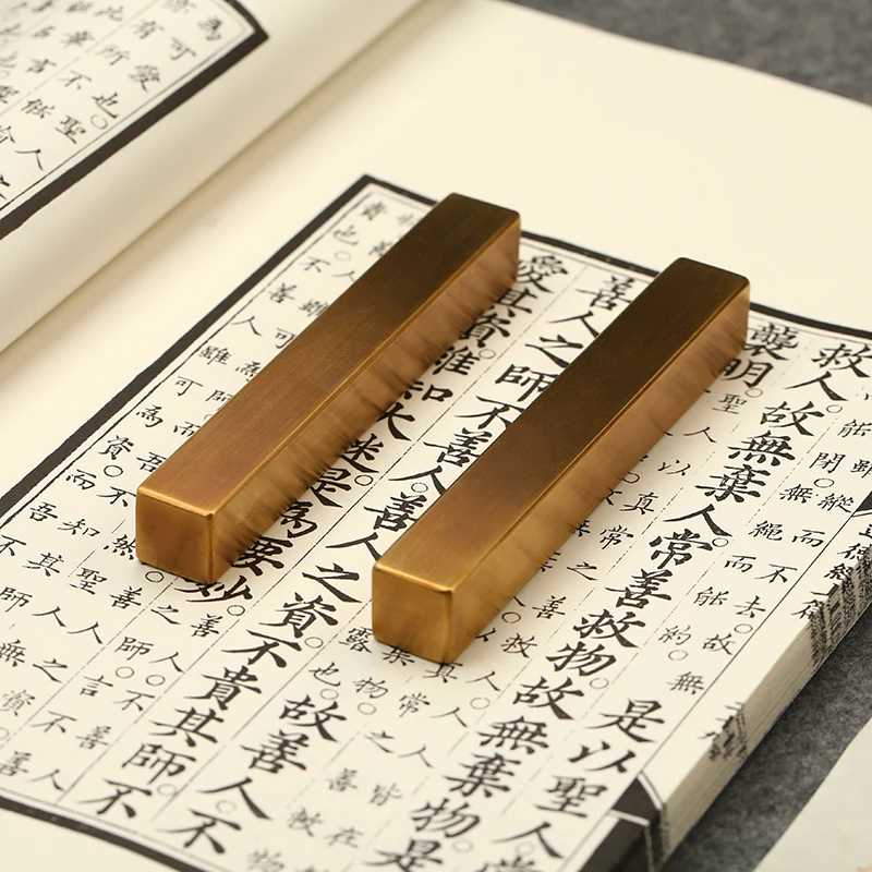 Multifunction Brass Paper Weight Small Metal Paperweights Portable Chinese Calligraphy Pen Ink Painting Rice Paper Pressing Prop