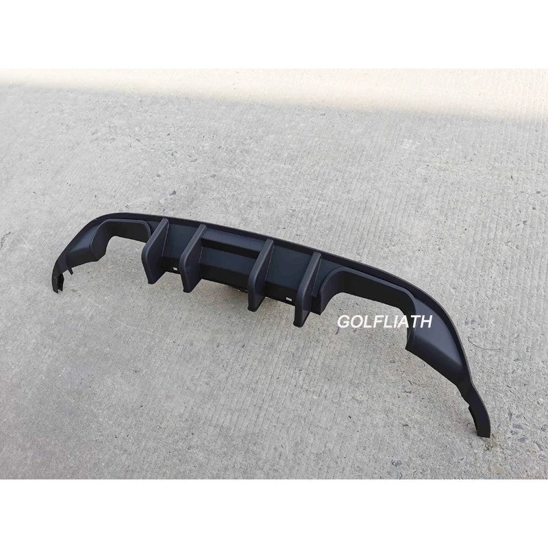 Auto Rear Bumper Lip 4 Outlet R Style Rear Diffuser For Golf 7 MK7 2018-2019 Volkswagen VW Car Styling