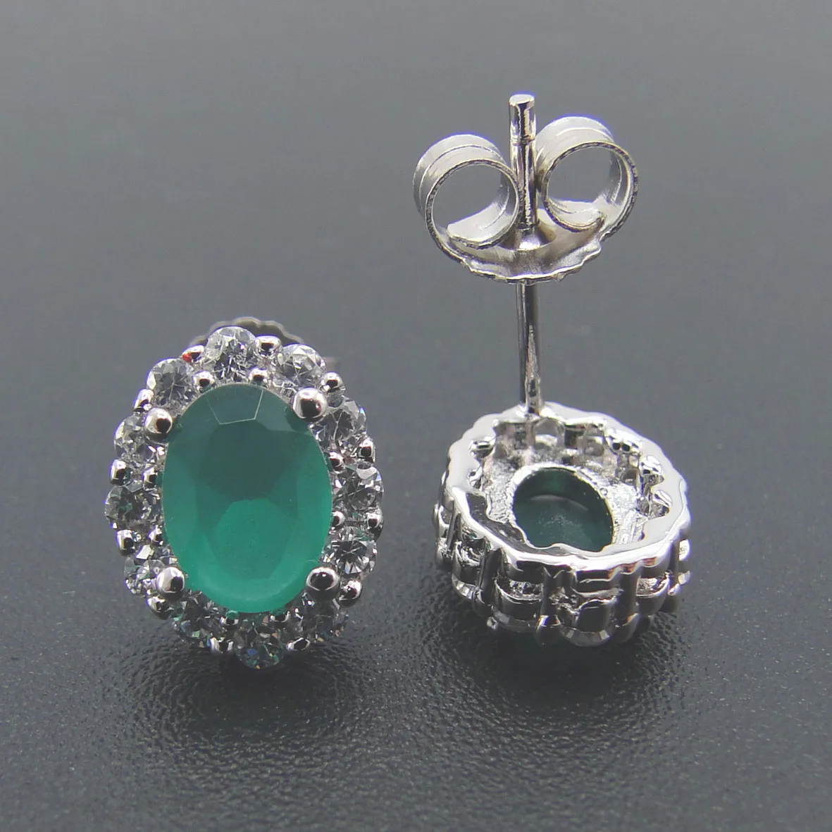 Luminiscente verde Natural Paraiba turmalina Oval Stud pendientes sujetadores