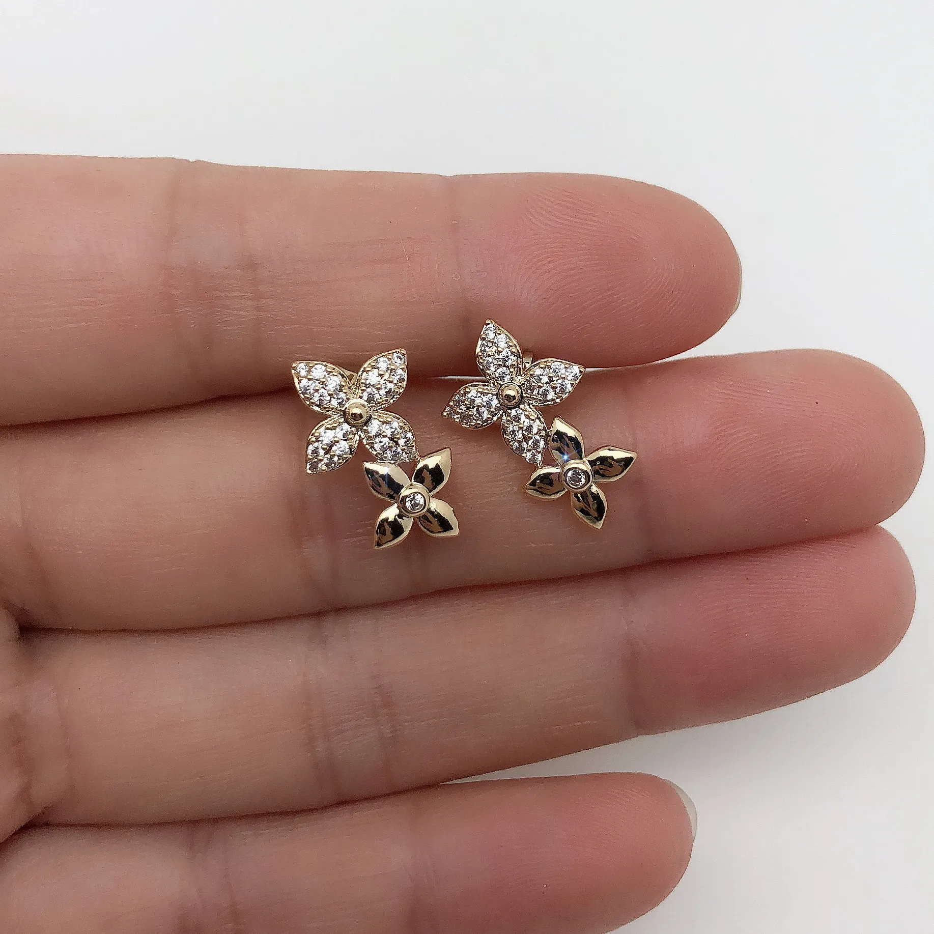 New Fashion Luxury Brand Zircon Flower Stud Earrings Silver Gold Rose Gold Clover Earrings Femme Party Jewelry