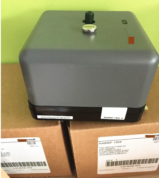 

Новый оригинальный контроллер сгорания RA890F1304
