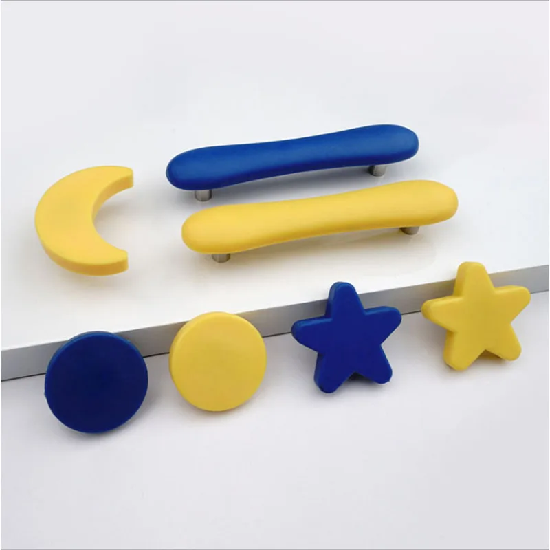 Children Room Cartoon Environmentally Friendly Soft Rubber Knobs Moon Star Wardrobe Handle Garden Door Handle Cabinet Handles