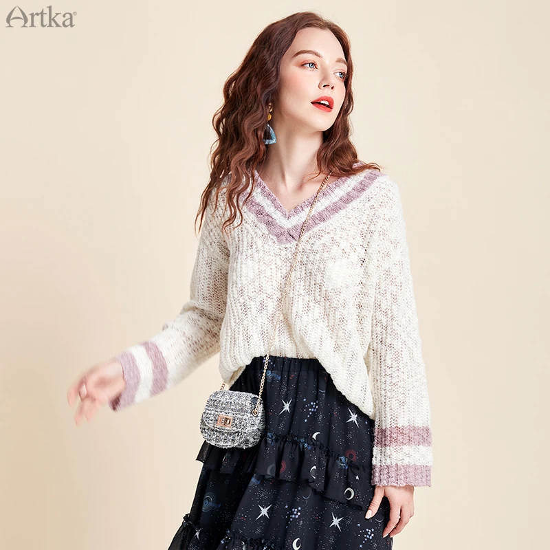 ARTKA 2022 Spring New Women Knitwear Elegant Long Sleeve Loose Thin Sweater V-Neck Pullover Hollow Out Soft Knitwear YB25004C