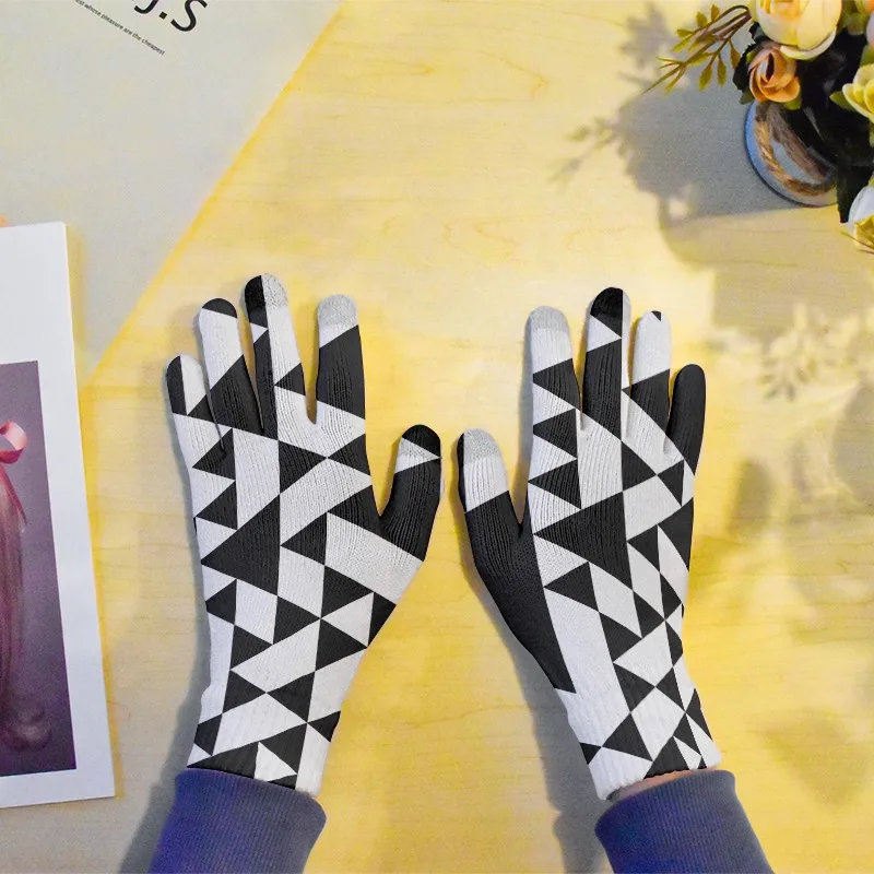 Guantes con patrón de cuadrícula de Color para mujer, manopla de movimiento de ocio para mujer, guantes deportivos para correr, guantes de