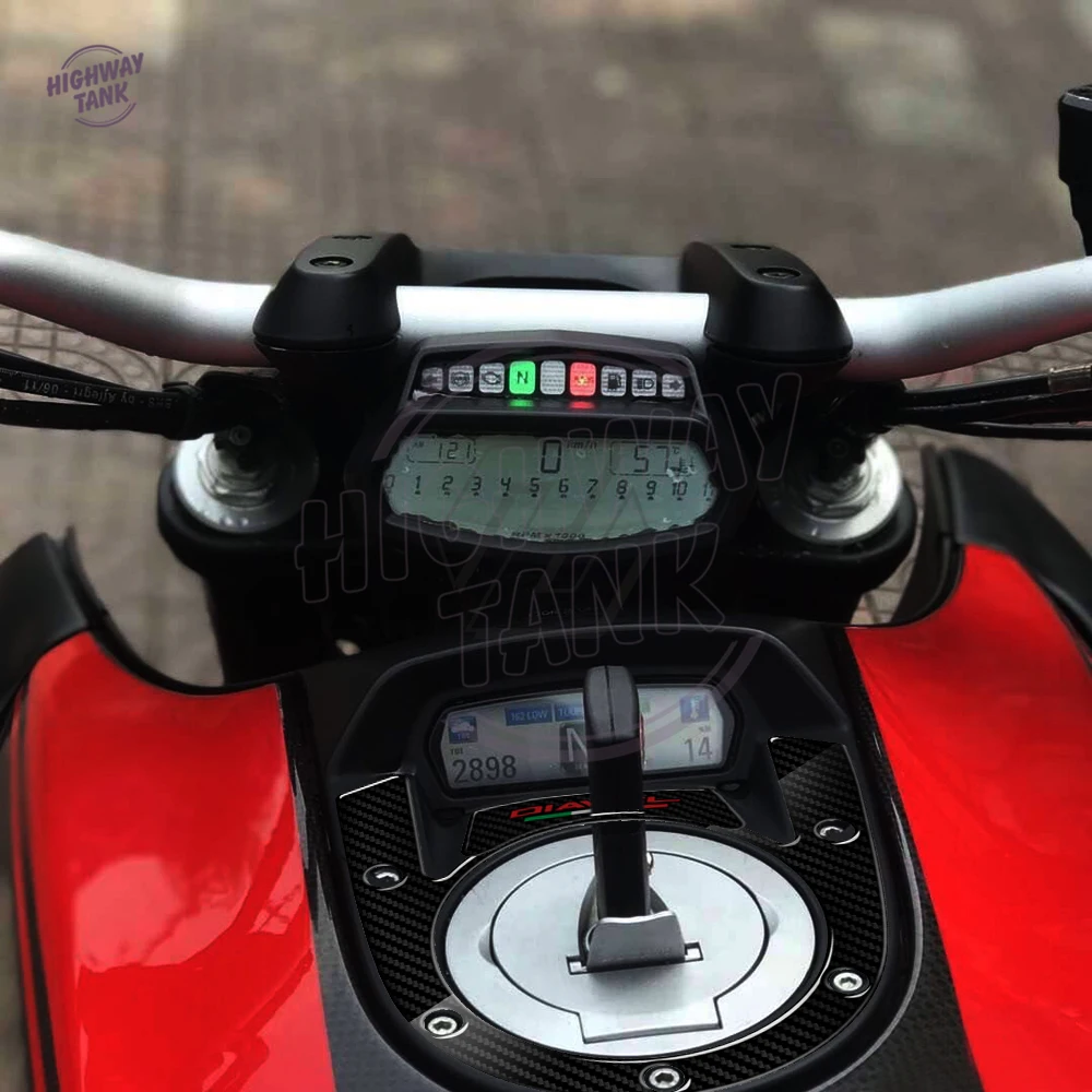 

3D Carbon-look Motorcycle Tank Pad Protection Fuel Cap Compatible Case for Ducati Diavel Models