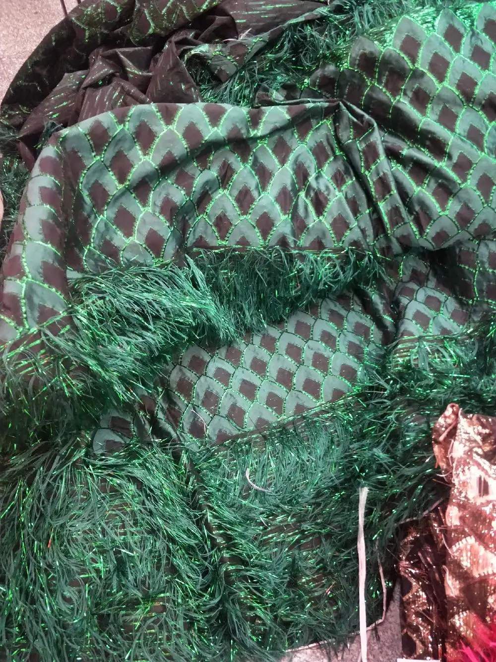 

2026African Nigerian Tulle Lace Fabric with Sequins Embroidery, Sewing Guipure, Velvet Prom Dresses, High Quality, 5Yards DP0499