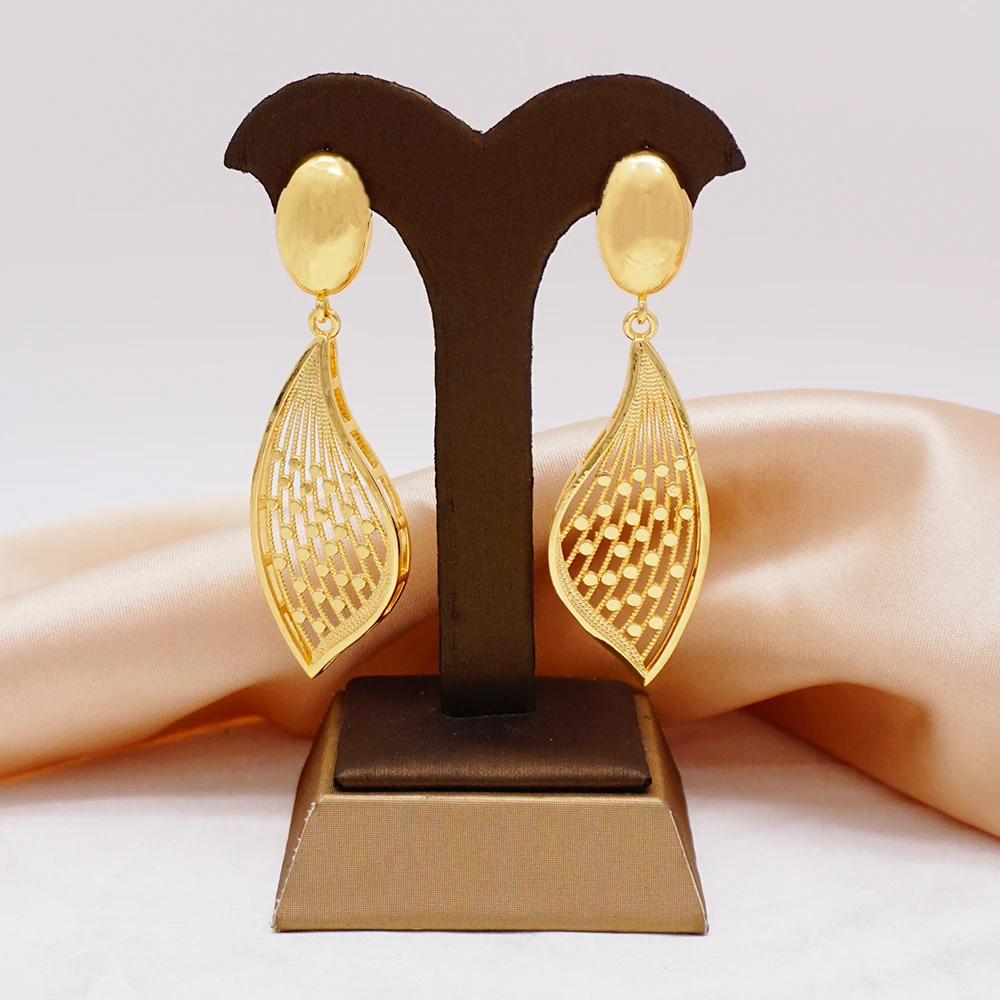 Luxury Trendy Unusu… - image