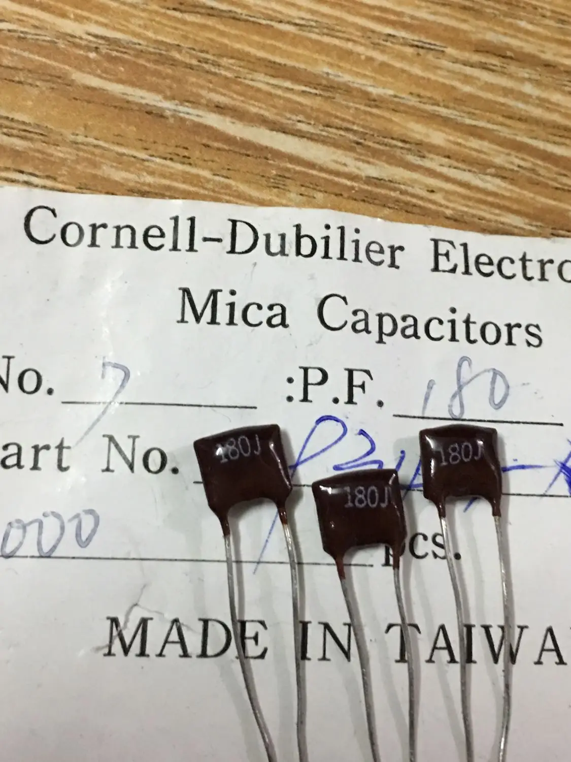 20PCS/50PCS United States CDM Silver Mica Capacitance 500v180PF 500V180P 181 Mica FREE SHIPPING