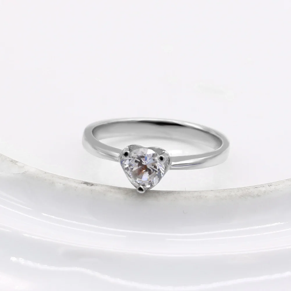

Fashion Women's Heart Ring 925 Sterling Silver with Zircon Inlay for Daily Wear Engagement And Anniversary Jewelry Gift