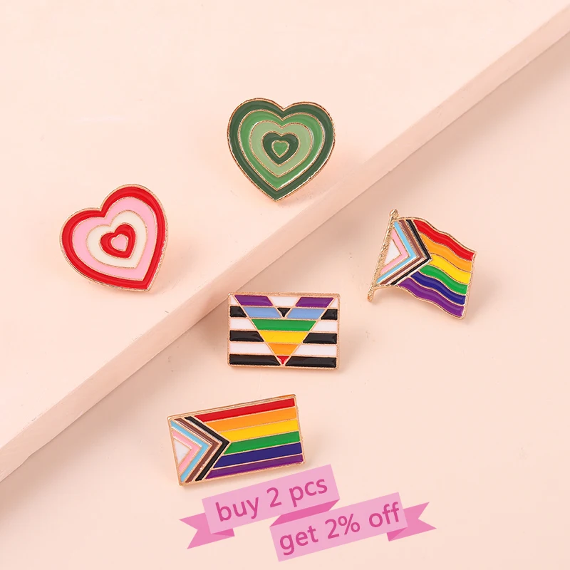 Gradient Enamel Pins Custom Pride Flag Heart Rainbow Victory Brooch Lapel Badge Bag Sexual Minority Jewelry Gift for Friend