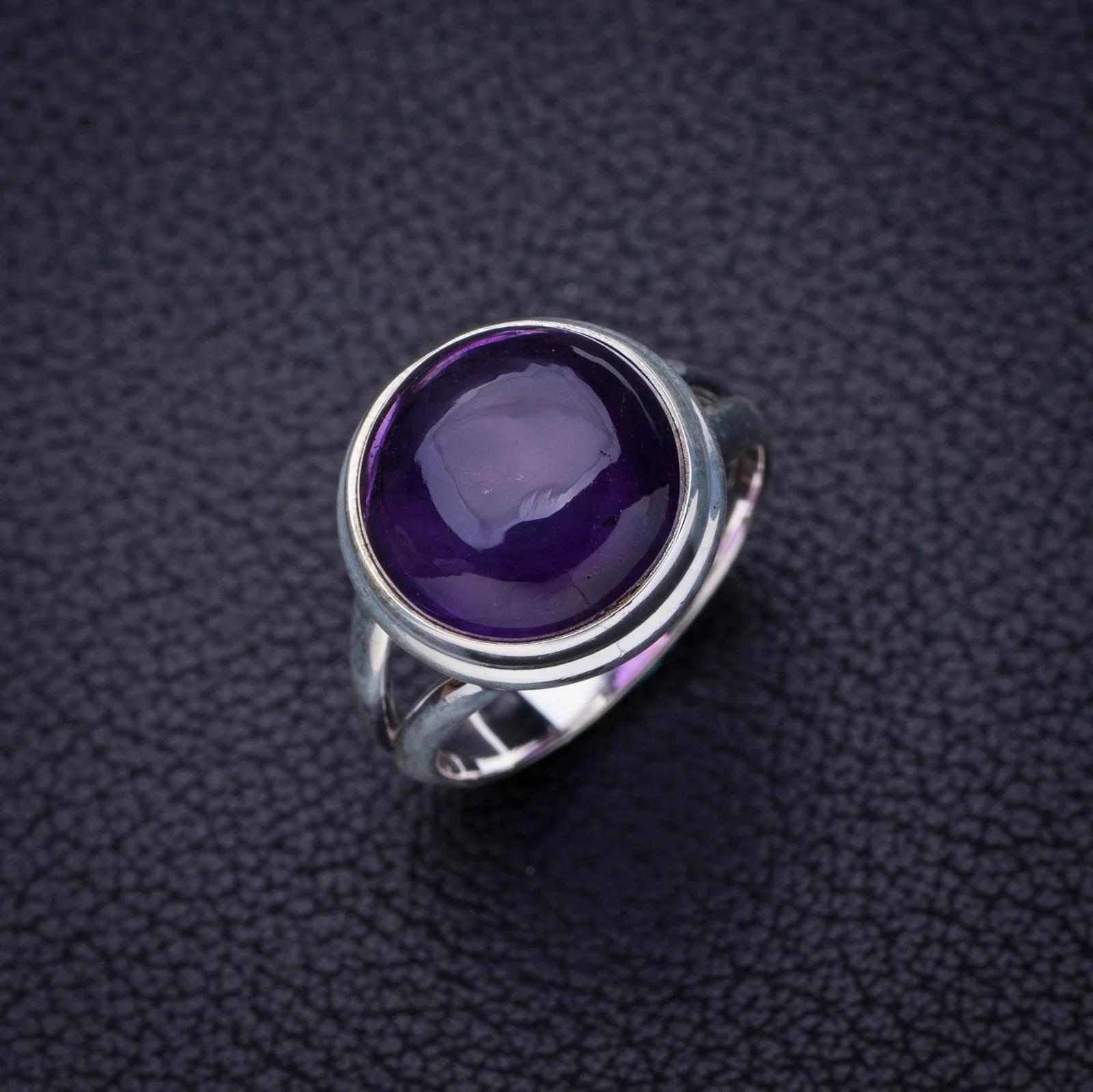 

StarGems Natural Amethyst Handmade 925 Sterling Silver Ring 7 E7032