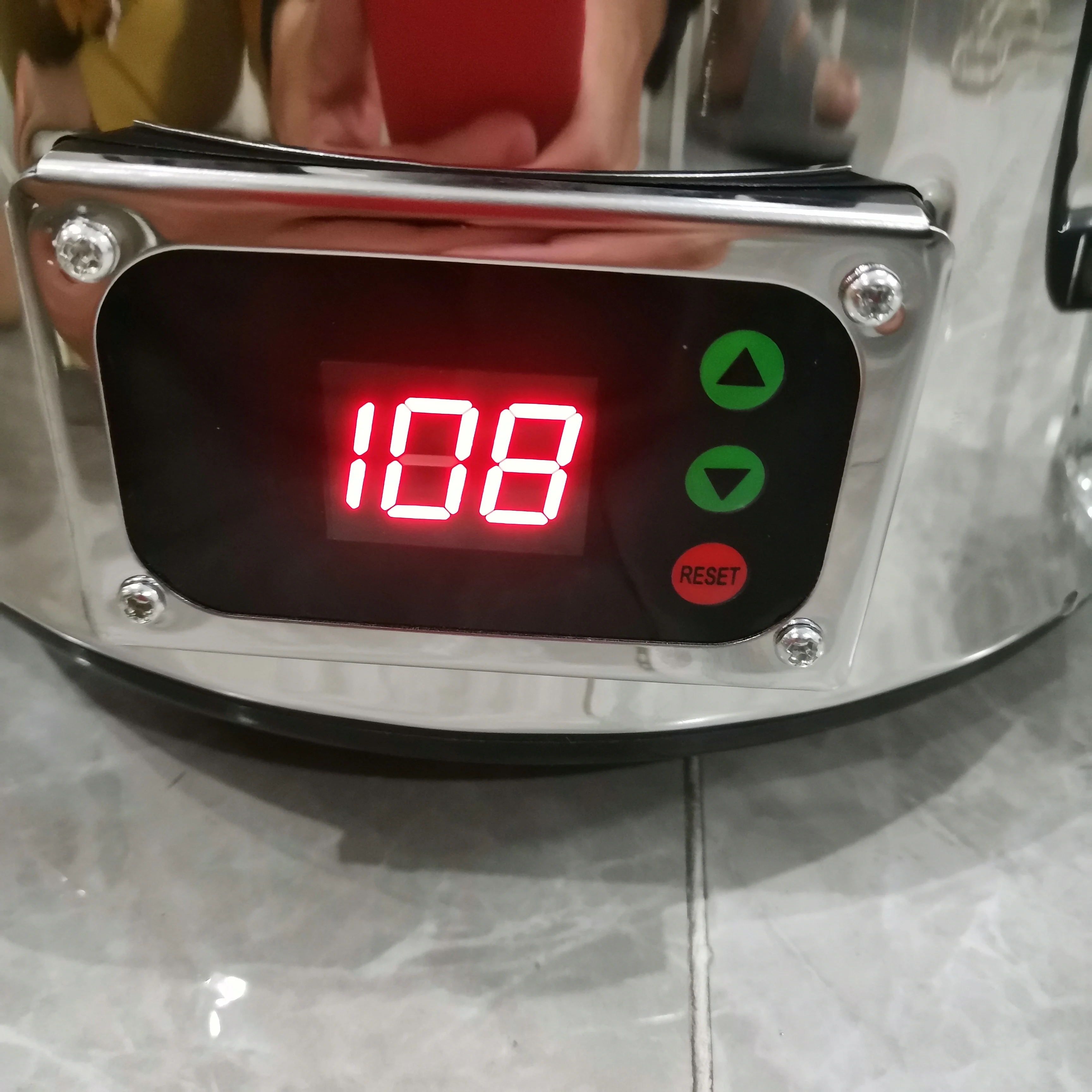 Alcohol Distiller Pure Water Distiller Wine Distilled Water Making machine Water Purifier Stainless Steel 750W 4L 110V / 220V