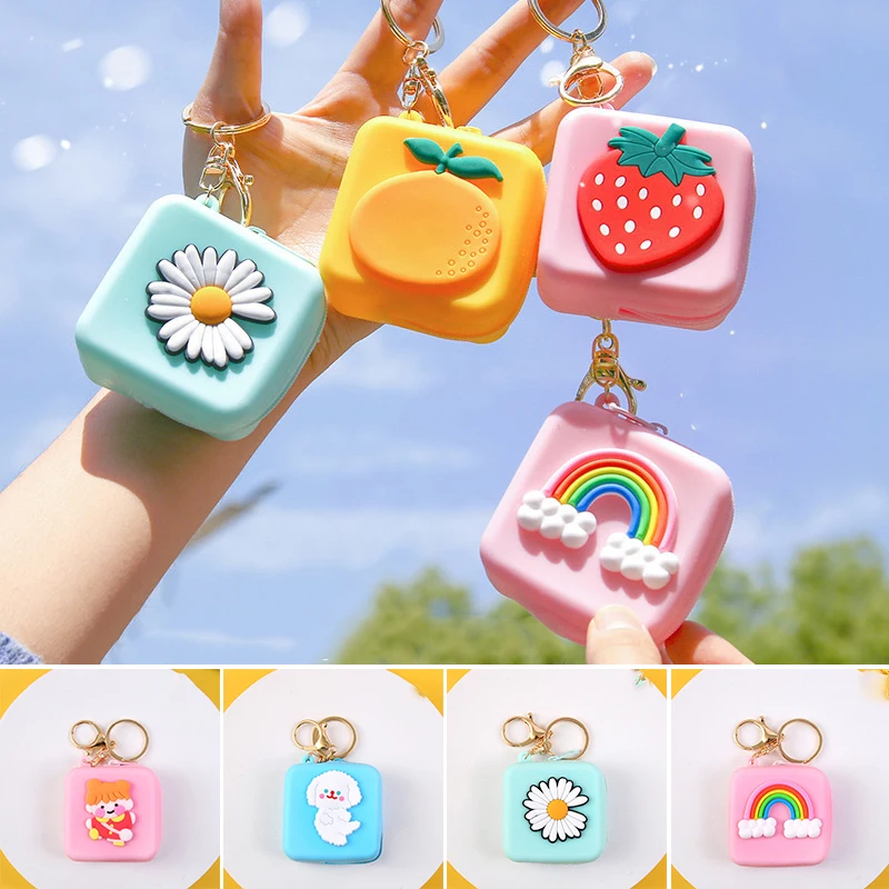 

2023 New Cute Silicone Small Coin Purse Soft Square Cartoon Wallet with Keyring Lobster Claw Clip Gift for Kids Girls Key Bag