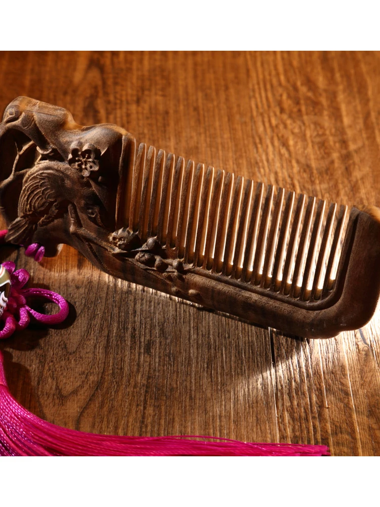 

Classical Exquisite Carved Sandalwood Comb Natural Wood Solid Wood Single-sided Finely Carved Fine Thick Hair Comb