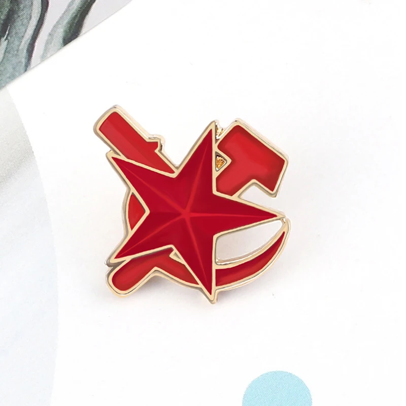 Red Black Raised Fist Solidarity Brooches Sickle Hammer Star Retro USSR Symbol Enamel Pin Accessories Clothes Lapel Pins Jewelry