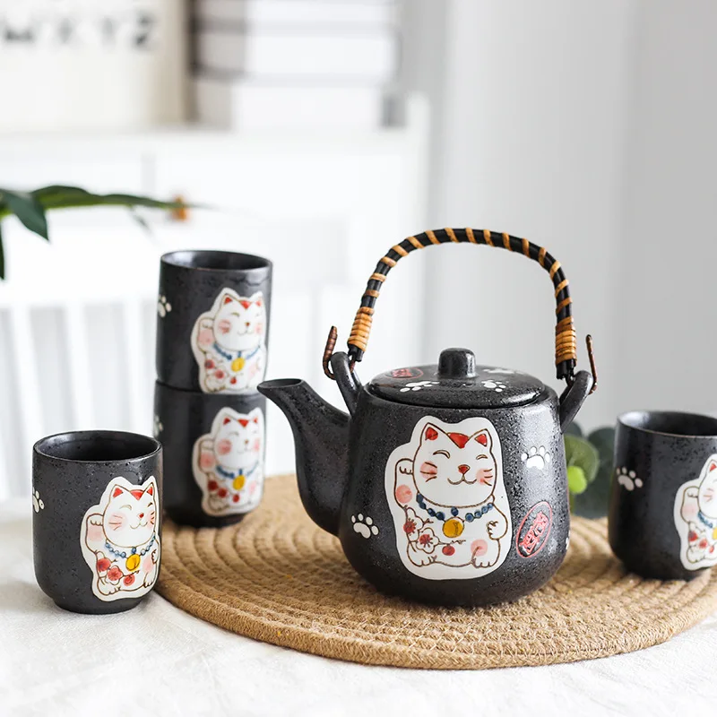 

Set of Japanese Ceramic Cute Cat Tea Pot Tea Cup Water Cup Maneki Neko Design Porcelain Kettle Teaware Set (4 Cups+1 Teapot)