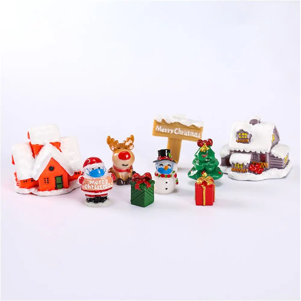 

Resin Figurines Christmas Tree Snowman Miniatures Gift Box Mini Castle Xmas House Dollhouse Decor Micro Landscape