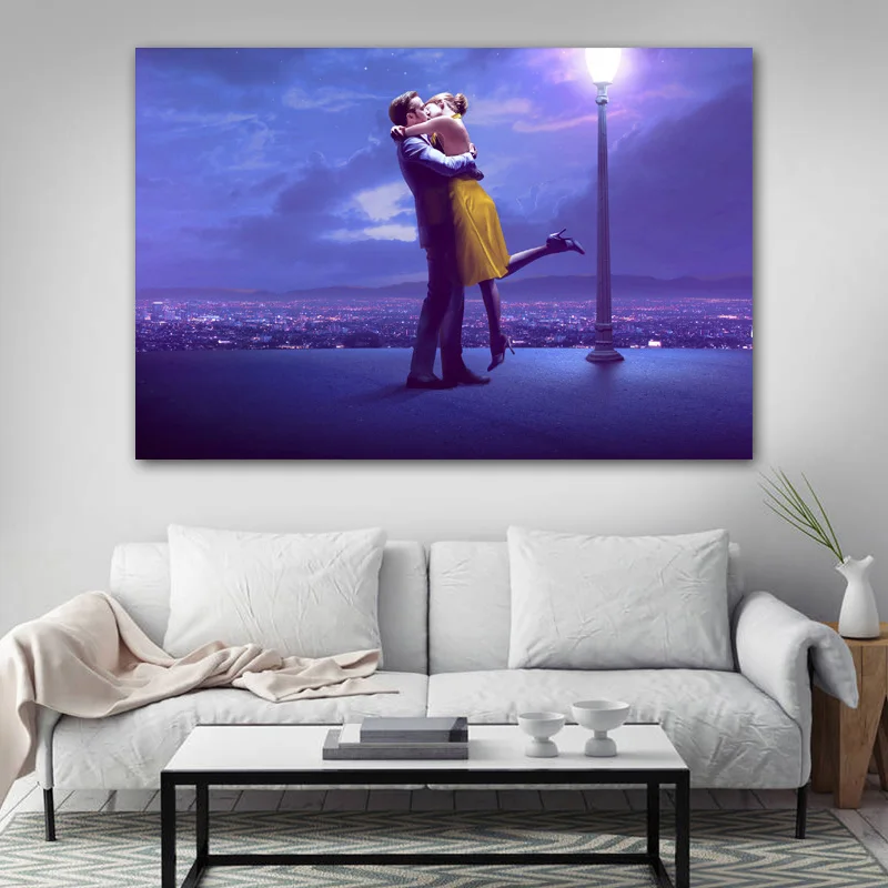 Emma Stone Hug  Kiss  La La Land Ryan Gosling Movie Wall Art Posters Canvas Prints Artwork paintings for Living Room Decor