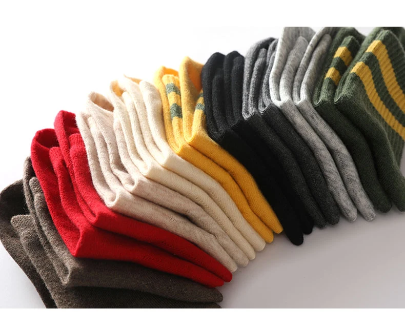5 Paar Sets Winter-Kaschmirsocken für Damen, gestreift, aus Wolle, gestrickt, Unisex, warm, leicht, weich, hochwertige Socken für den Urlaub, 5 Stück/Set – Detail 8