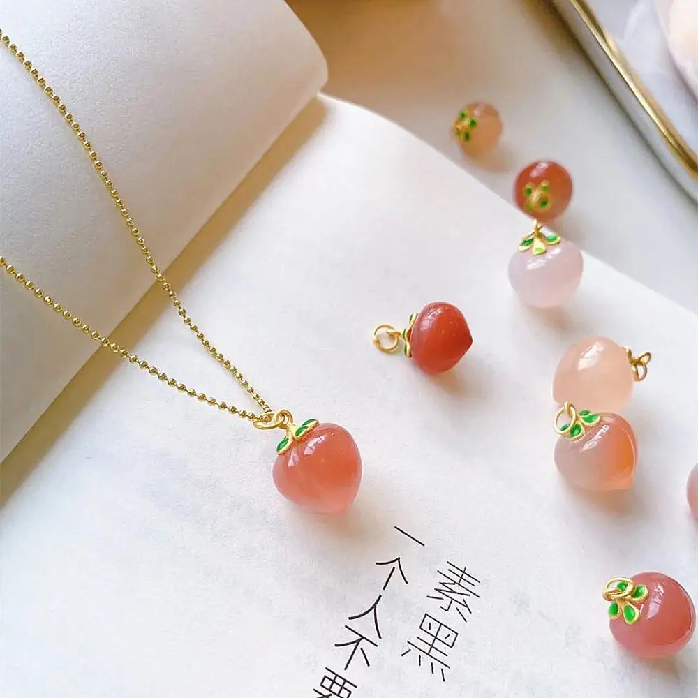 Natural Stone Quartz Red Peach Cherry Pendant Necklace For Woman Metal Chain Plated 14K Gold Necklace Choker Sweet Jewelry Girl