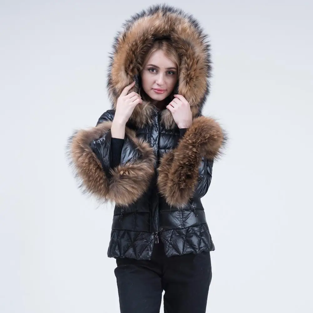 

Women Winter Down Coat Lady Down Jacket With Big Raccoon Fur Collar Hooded Winter Warm Outwear