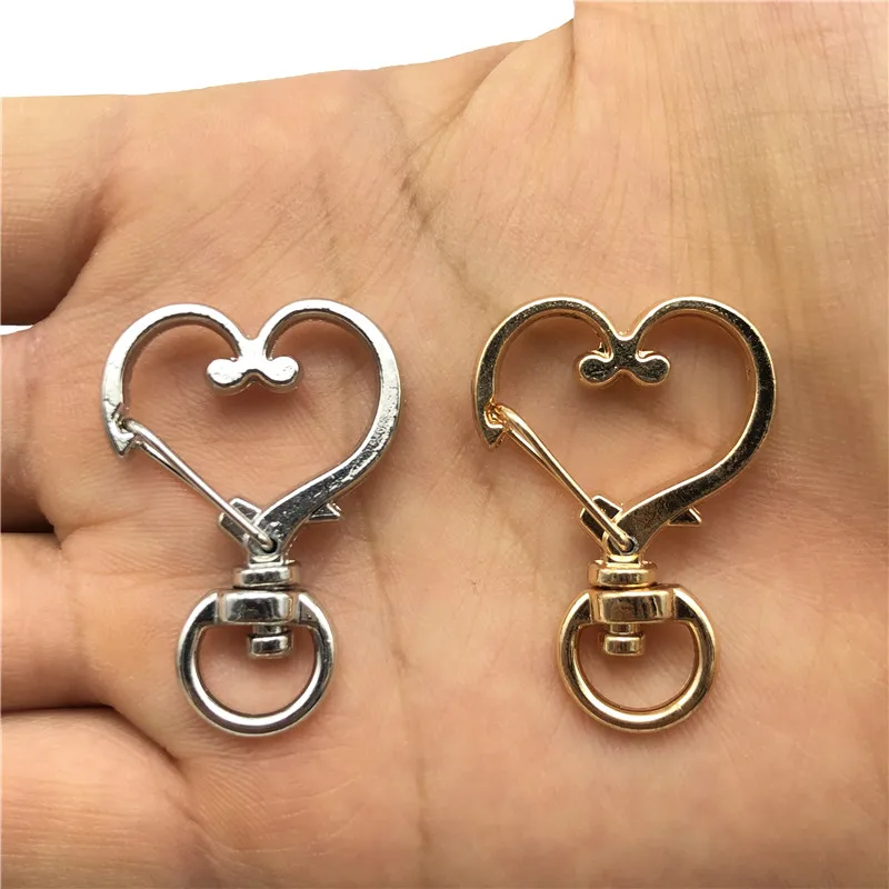 

JunKang Heart-shaped five-pointed star key chain metal accessories bag ornaments for men and women wallet hanging