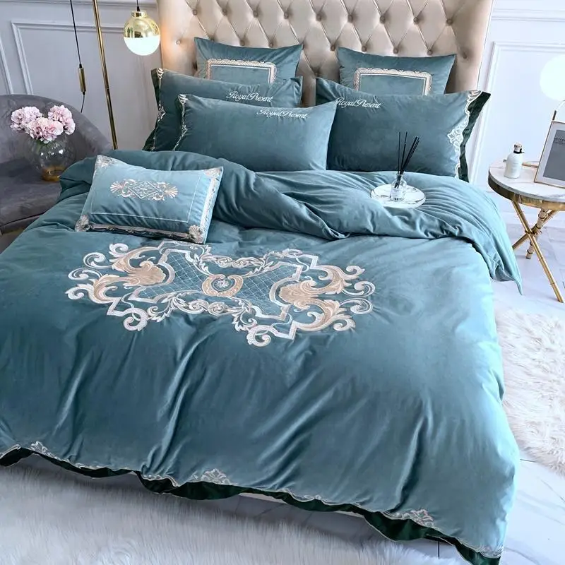 42 4/7pcs Blue Bedding Set Velvet Bed Linens Bed Sheet Set Bedclothes Queen/King Size embroidery Bed cover 4pcs