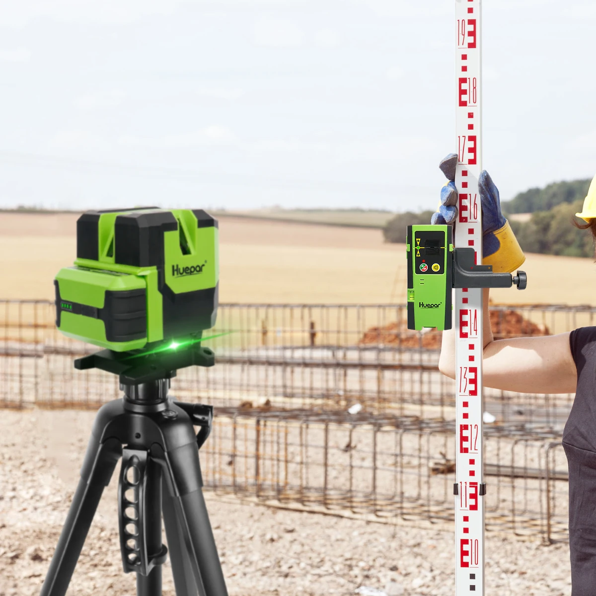 Huepar Multi-Line Laser Level Self-leveling Vertical & Horizontal Lines & Plumb Dot Greem Cross Line Laser Tools with Hard Case