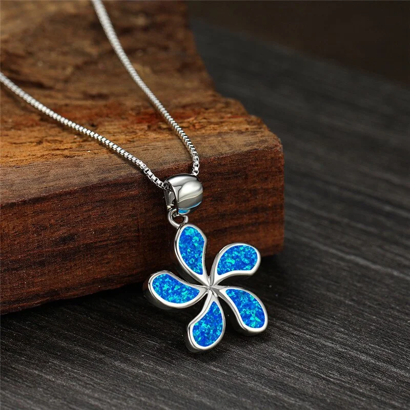 Fashion Girl Pendant Classic Charms Blue Flower Chain Necklace Women Luxury Bridal Wedding Necklace Accessories