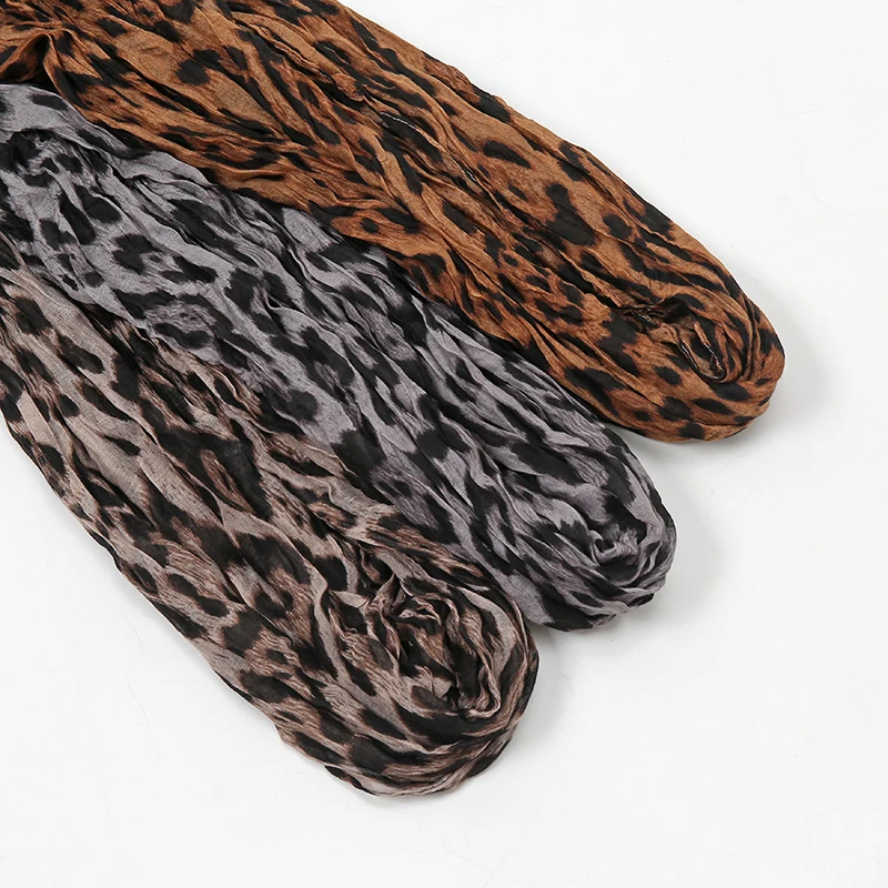 Popular 2021 Women\'s Scarf Winter Keep Warm Leopard Crinkle Foulard Long Soft High Quality Designer Large Scarf Cotton Shawl