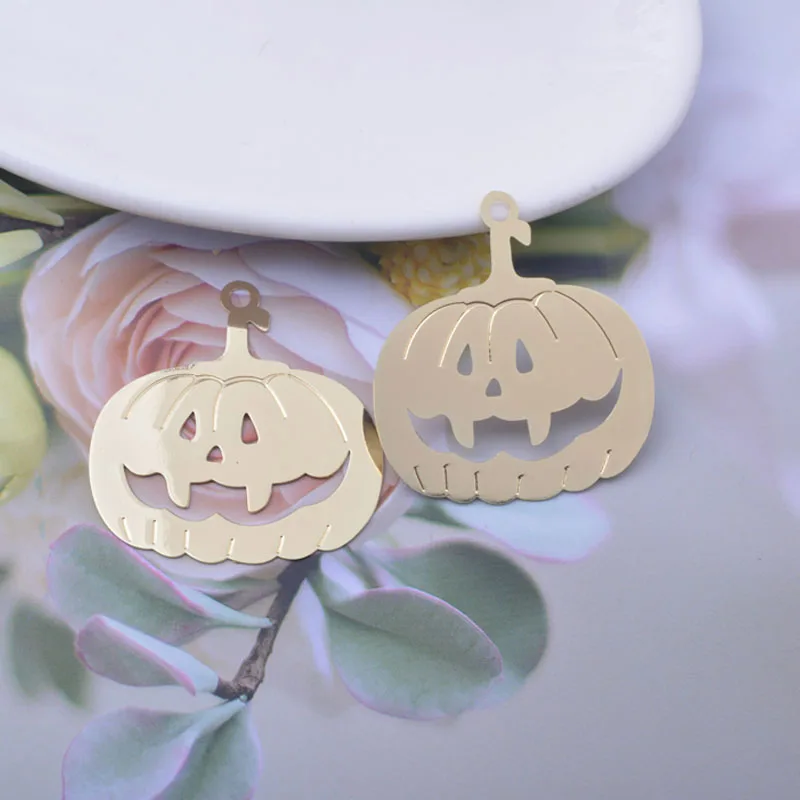30 Stück AB6839 36*33mm Halloween-Anhänger aus Messing in Silberfarbe, Kürbis-Anhänger für die Herstellung von Halsketten und Ohrringen – Detail 5