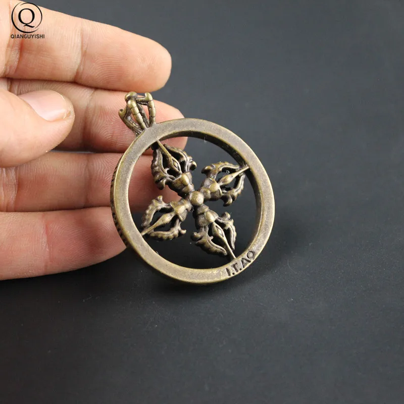 Ancient Tibetan Cross Vajra Pestle Pendant Necklaces For Women And Men Retro Color Copper Round Jewelry Car Keychains New Gift