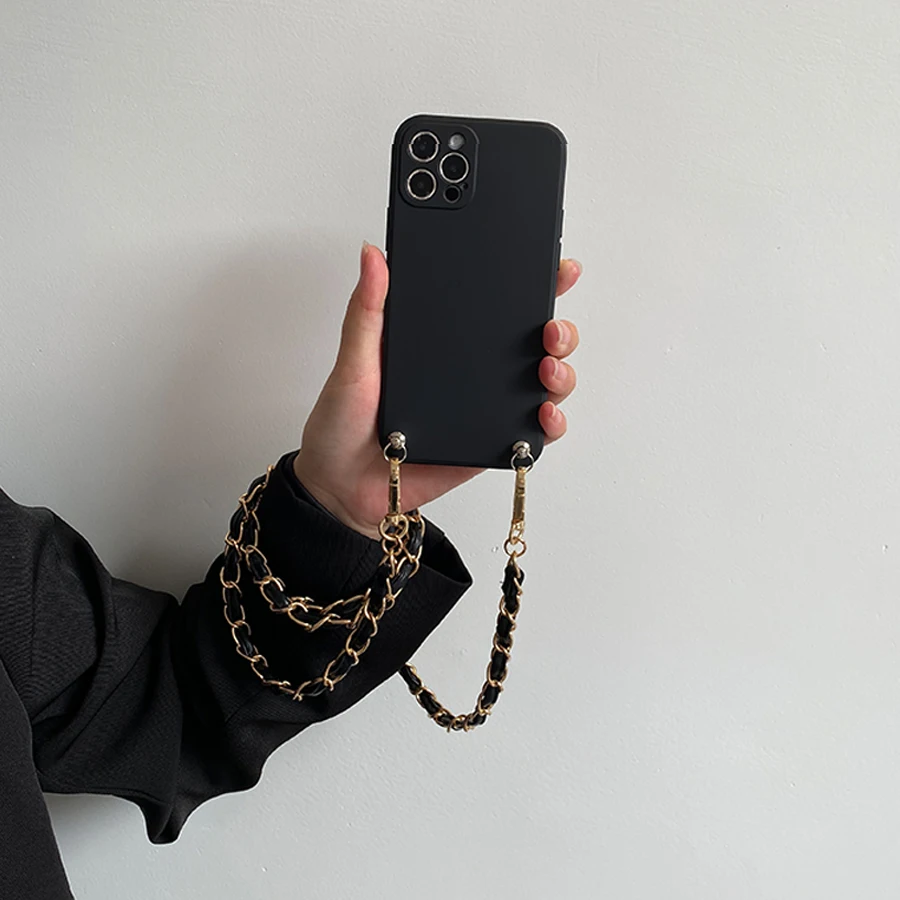 Leather Bracelets Strap Crossbody Lanyard Phone Case For iphone 18 17 Air 15 16 16E 14 12 11 13 Pro Max Mini plus Cover