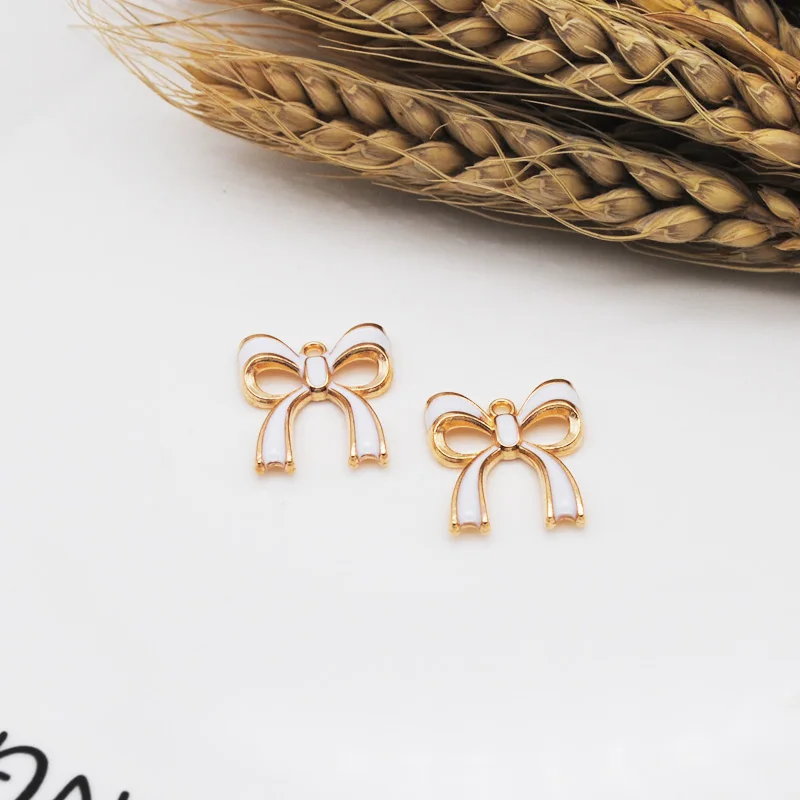 10pcs/lot Good Quality Pink/Black/White Bow Tie Alloy Pendant Charm Women\'s Fashion Bracelet DIY Jewelry Findings 18*19mm