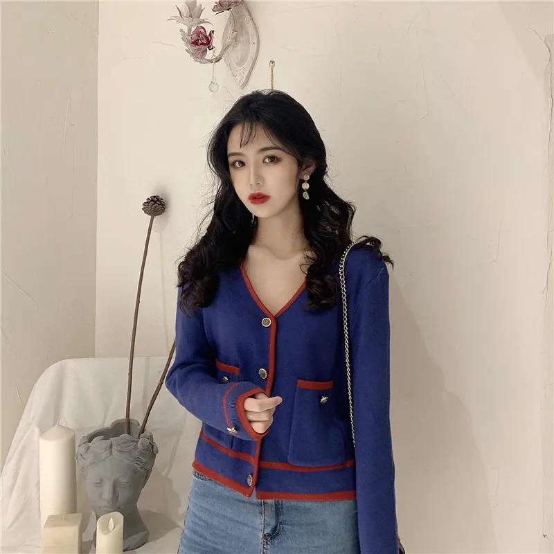 2022Spring Women'S Sweater Cardigan Jacket Retro Exquisite Functional Button V-Neck Color Block Knit Korean Version