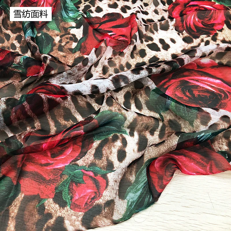 Europa i Ameryka Leopard Rose Flower Printed Cienka szyfonowa tkanina dla kobiet Letnia sukienka Bluzka Stoffa Tuch Tela DIY Cloth