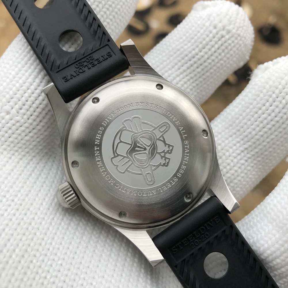 Steeldive 62mas Men Dive Watch,mens Automatic Watches Mechanical Wristwatch 300m Waterproof BGW-9 Luminous Clock Ceramic Bezel